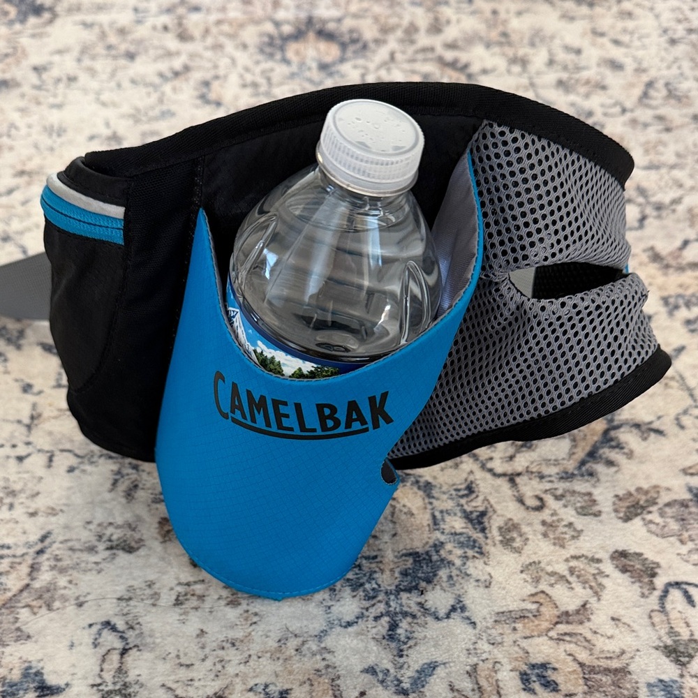 CamelBak Delaney Running Bag Waist Blue Adjustable Strap Water Bottle Holder